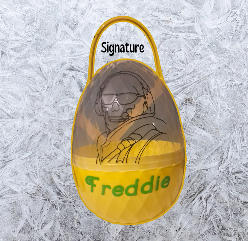 Personalised plastic fillable eggs