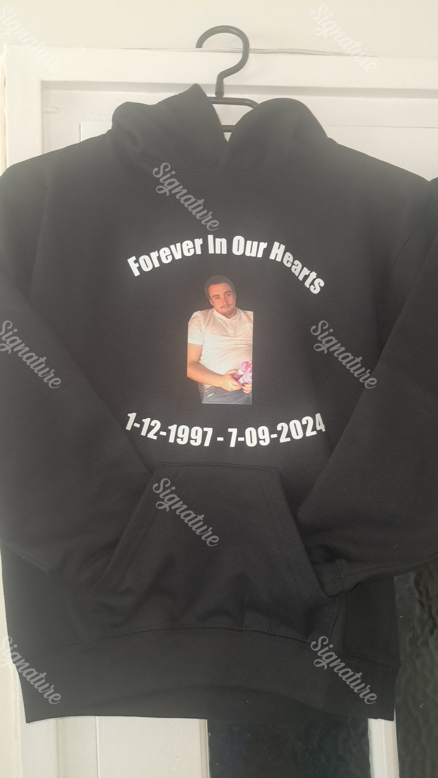 Custom design/printed hoodies/sweaters