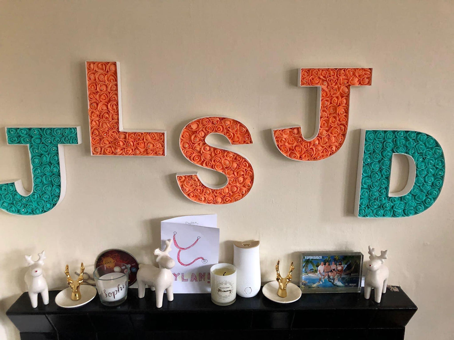 Fillable wooden letter